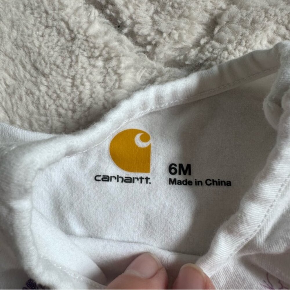 Carhartt | "Rise and Shine" Farm Short Sleeve Bodysuit | Size 6 Months - Picture 7 of 10